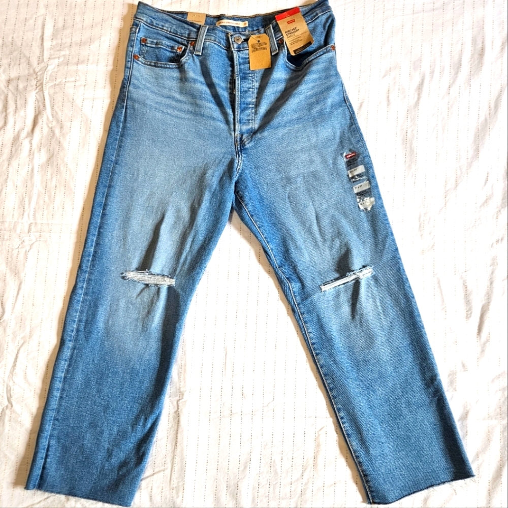 NWT Levi's Ribcage Straight Ankle Jeans